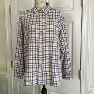 Erika & co buttons down shirt